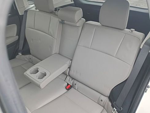 Used 2015 Subaru Forester 2.5i Touring AWD/4WD image 8