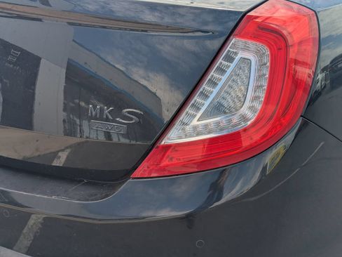 Used 2014 Lincoln MKS AWD w/ Equipment Group 201A image 5
