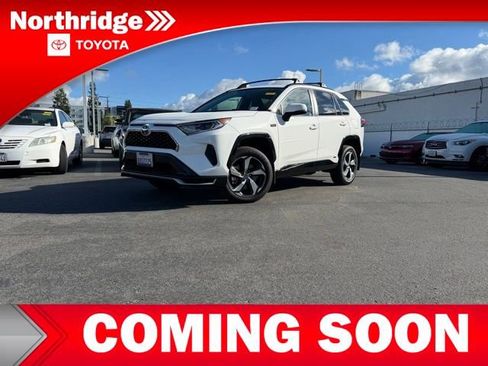 Used 2021 Toyota RAV4 SE w/ Weather & Moonroof Package image 2