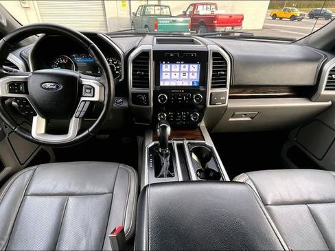 Used 2019 Ford F150 Lariat image 15