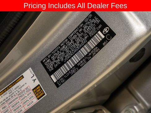 Used 2025 Toyota Prius Plug-In Hybrid FWD image 20
