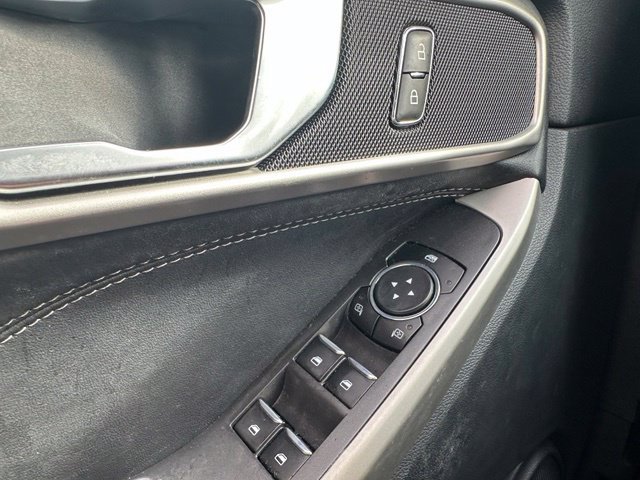 Used 2023 Ford Explorer XLT w/ Equipment Group 202A RWD image 21