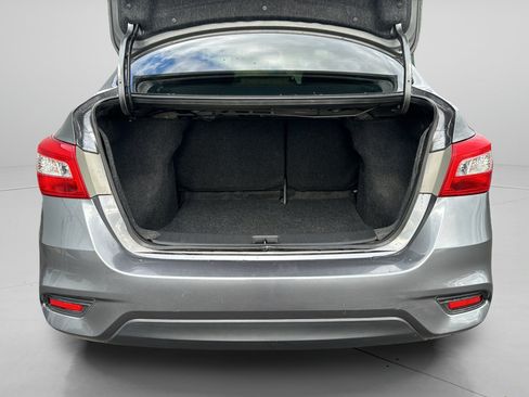 Used 2019 Nissan Sentra SV FWD image 28
