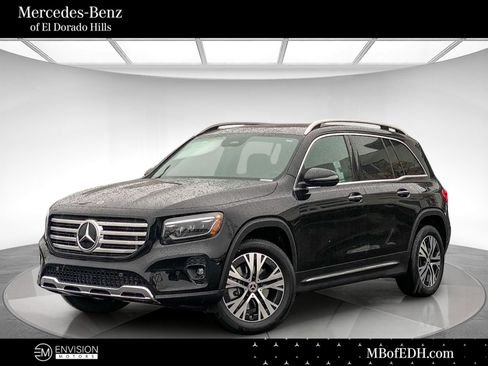New 2025 Mercedes-Benz GLB 250 4MATIC image 1