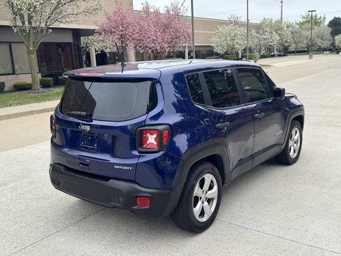 Used 2019 Jeep Renegade Sport FWD image 6