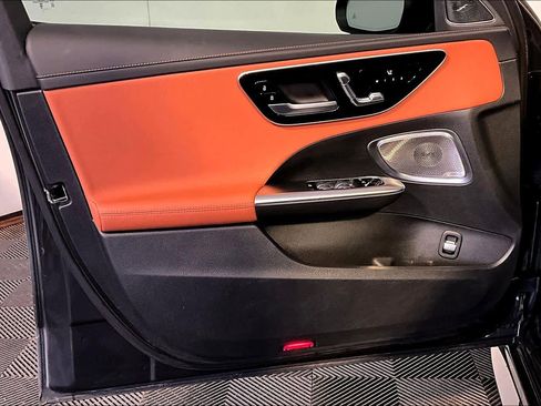 Used 2024 Mercedes-Benz C 300 4MATIC Sedan image 22