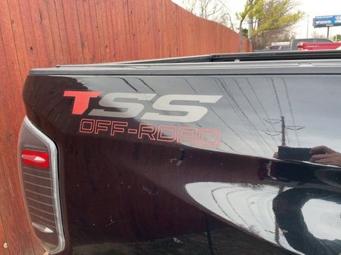 Used 2016 Toyota Tundra SR5 image 8