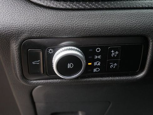 Certified 2023 Ford Explorer ST-Line AWD/4WD image 19