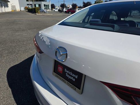 Used 2014 MAZDA MAZDA3 i Sport image 15