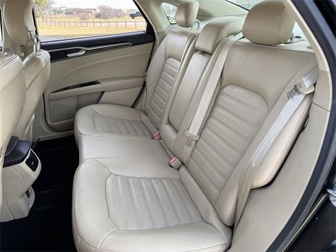 Used 2013 Ford Fusion SE image 26