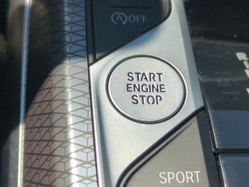 Used 2025 BMW M340i xDrive image 30