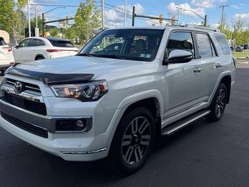 Used 2021 Toyota 4Runner Limited AWD/4WD image 3