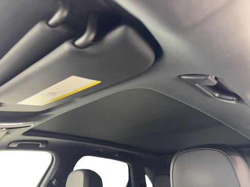 Used 2022 Porsche Cayenne image 69