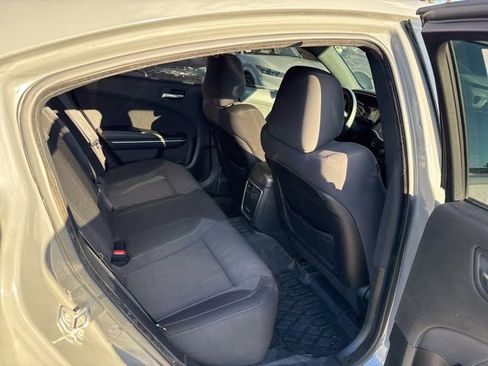 Used 2019 Dodge Charger SXT image 12