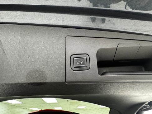 Used 2022 Cadillac XT5 Premium Luxury image 31