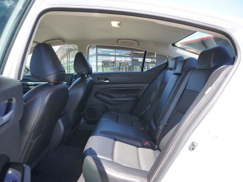 Used 2024 Nissan Altima 2.5 SR FWD image 25