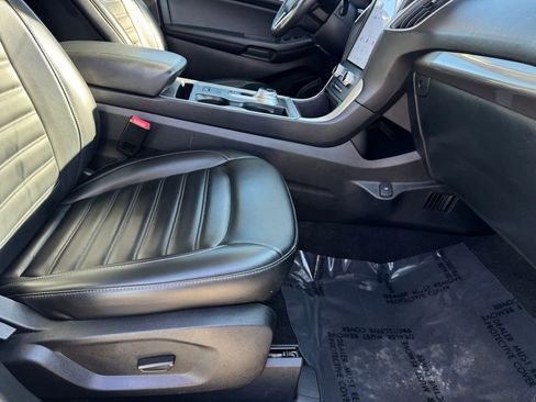 Used 2024 Ford Edge SEL image 31