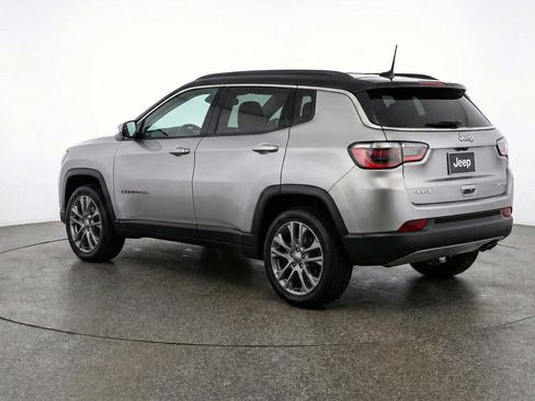 Used 2025 Jeep Compass Limited image 6