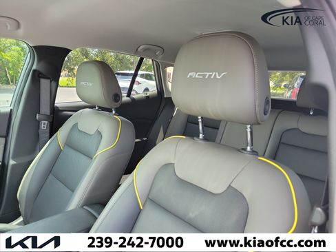 Used 2025 Chevrolet Trax ACTIV w/ Driver Confidence Package FWD image 22