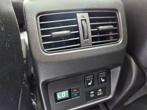 Certified 2023 Nissan Rogue Platinum w/ Platinum Premium Package image 30