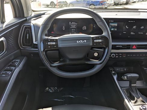 Certified 2026 Kia Sorento S FWD image 15