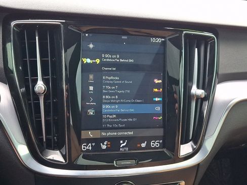 Used 2020 Volvo V60 T5 Cross Country AWD/4WD image 17