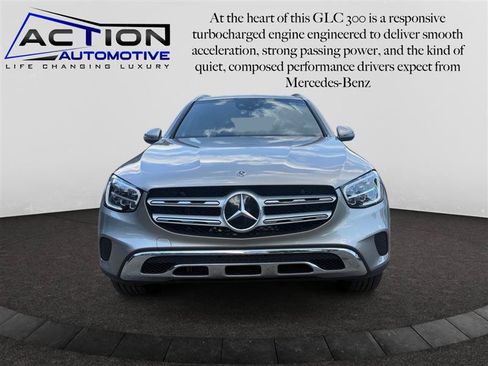 Used 2020 Mercedes-Benz GLC 300 4MATIC image 3