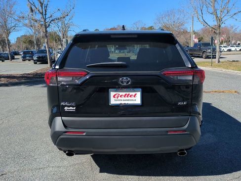 Used 2023 Toyota RAV4 XLE image 6