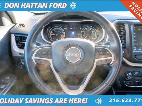 Used 2015 Jeep Cherokee Limited w/ Luxury Group image 6