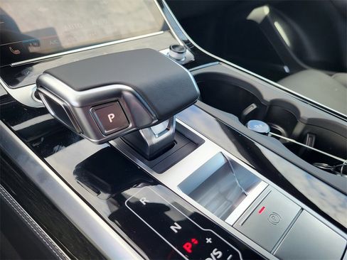 New 2025 Audi Q8 Prestige image 19