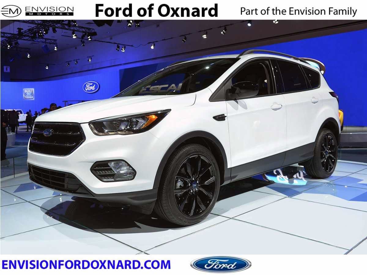 Used 2017 Ford Escape Titanium w/ Equipment Group 301A FWD image 1