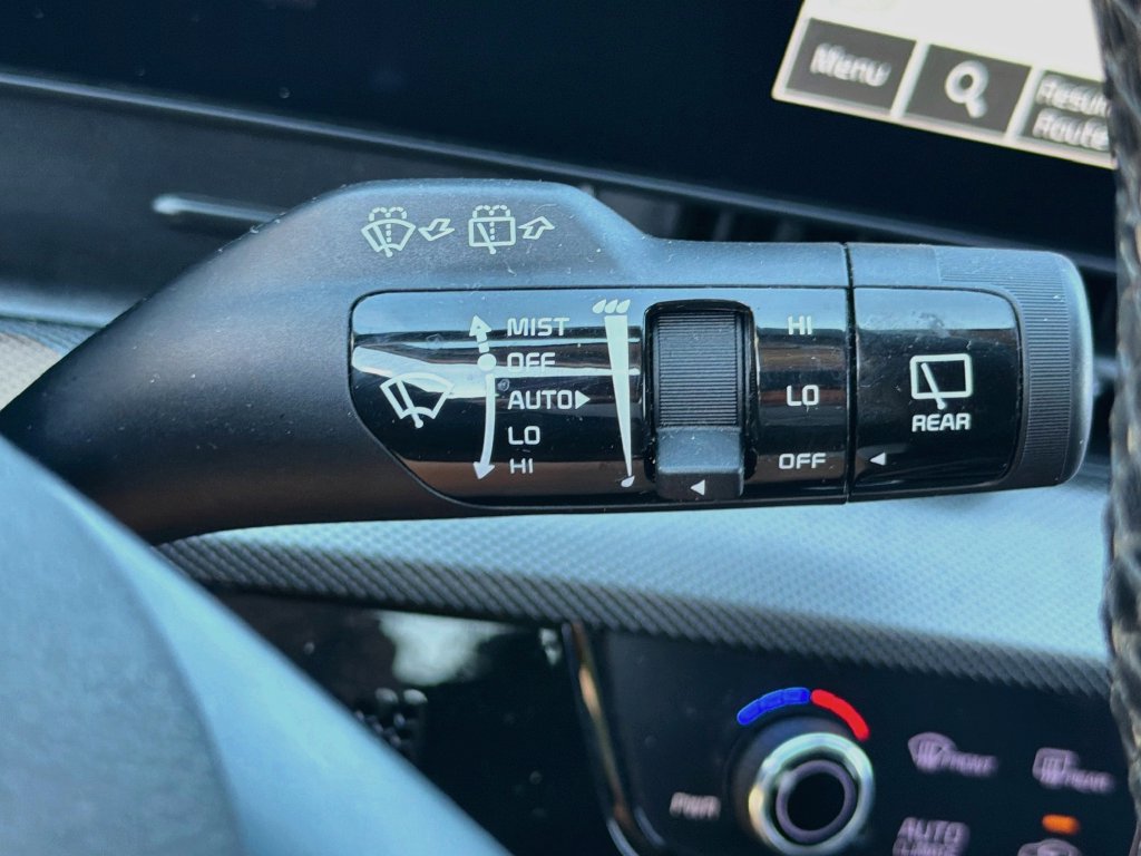Used 2023 Kia Sportage SX FWD image 18