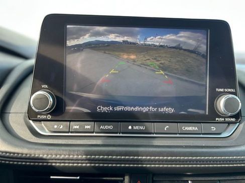 Used 2023 Nissan Rogue SV AWD/4WD image 20