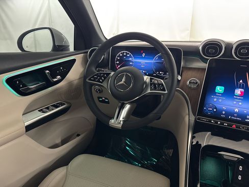 Certified 2025 Mercedes-Benz GLC 350e 4MATIC image 29