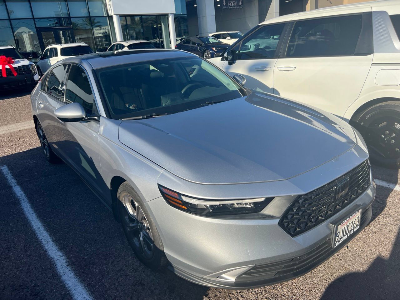 Used 2023 Honda Accord EX image 9