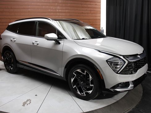 Used 2023 Kia Sportage SX image 18