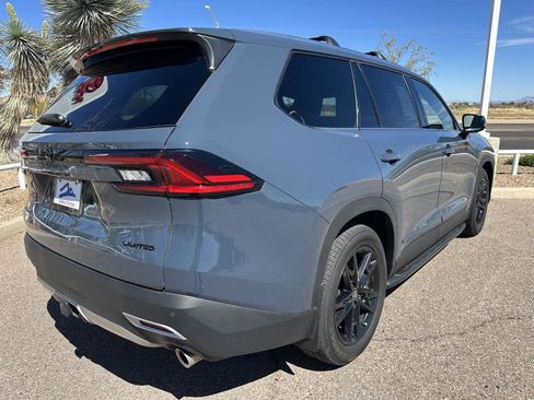 Used 2025 Toyota Grand Highlander AWD Hybrid image 13