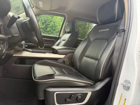 Used 2020 RAM 1500 Laramie AWD/4WD image 12