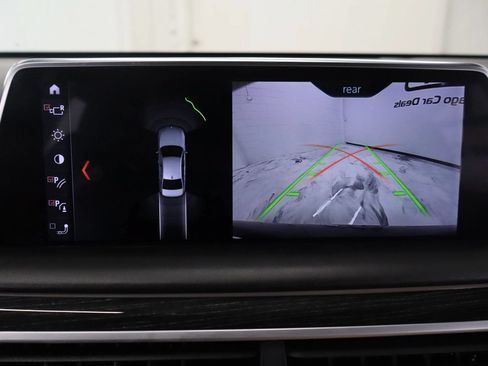 Used 2019 BMW 750i xDrive w/ Executive Package AWD/4WD image 38