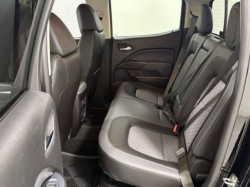 Used 2018 Chevrolet Colorado Z71 w/ Z71 Midnight Edition image 24