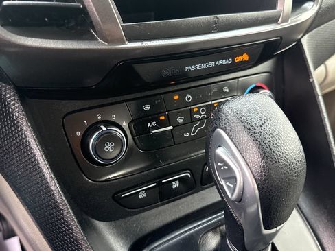 Used 2019 Ford Transit Connect XLT FWD image 35