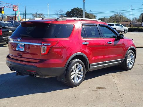 Used 2013 Ford Explorer XLT image 7