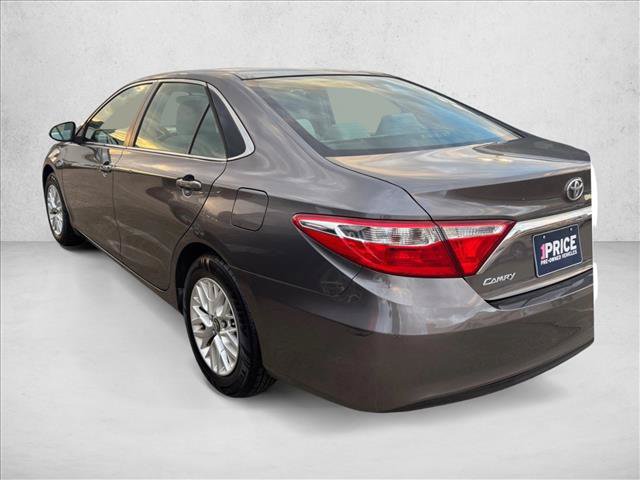 Used 2017 Toyota Camry LE FWD image 6