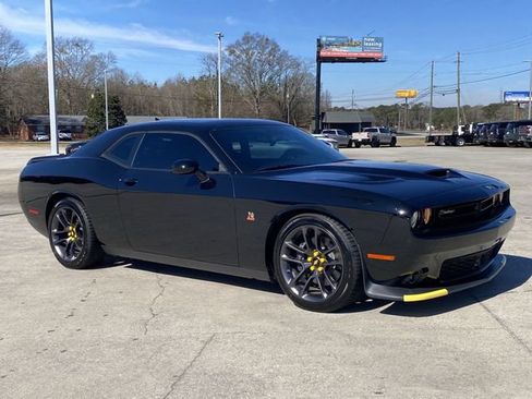 Used 2023 Dodge Challenger R/T Scat Pack w/ Plus Package image 9