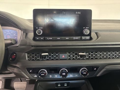 Used 2025 Honda Accord SE image 15