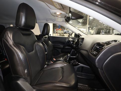 Used 2018 Jeep Compass Limited AWD/4WD image 26