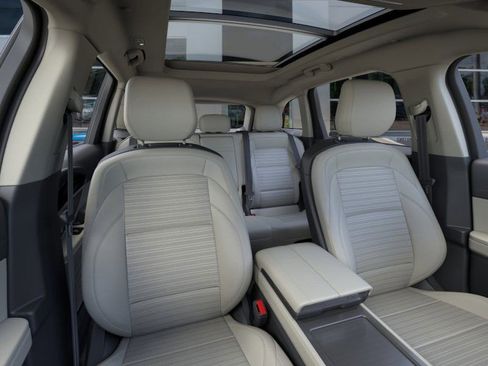 New 2026 Lincoln Nautilus Reserve w/ Jet Appearance Package image 10