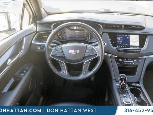 Used 2022 Cadillac XT5 Premium Luxury w/ LPO, Floor Liner Package image 5