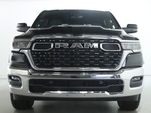 Used 2025 RAM 1500 Big Horn AWD/4WD image 5