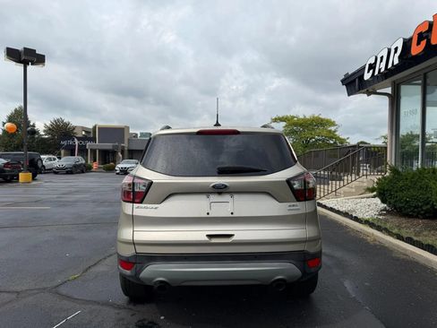 Used 2018 Ford Escape SEL FWD image 5